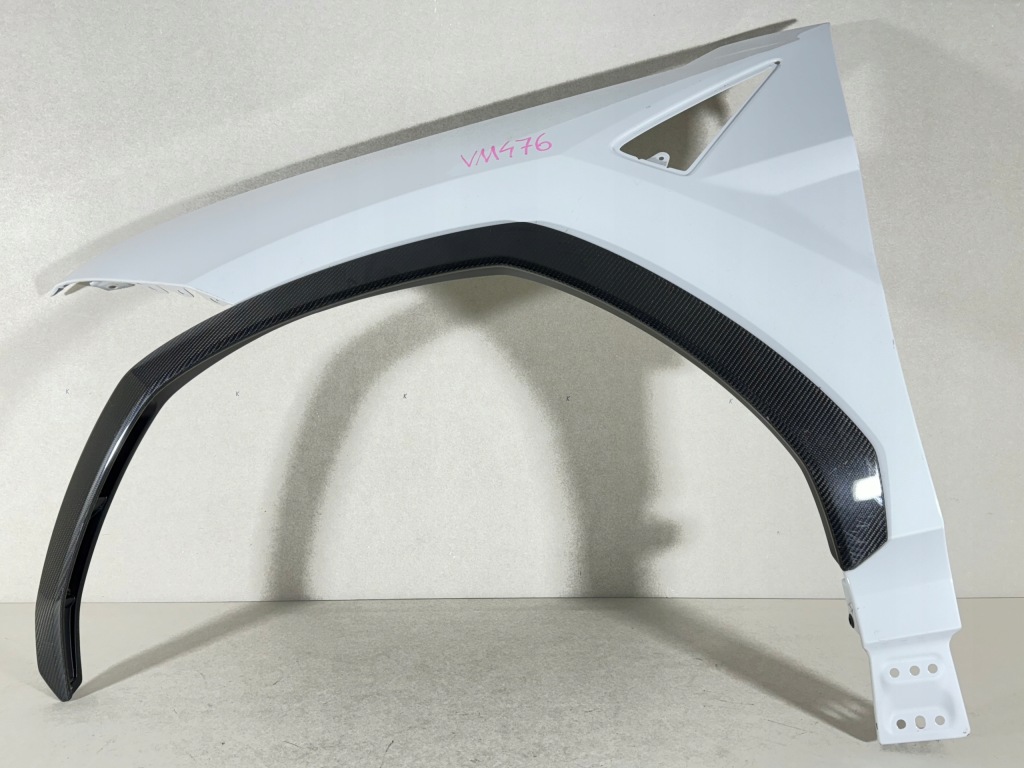 фото №1, Lamborghini urus крила + карбон лівий перед передній