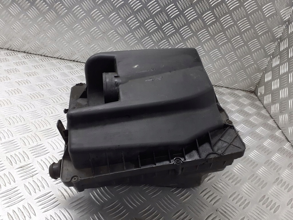 фото №1, Корпус фильтра воздуха opel zafira b 1.8