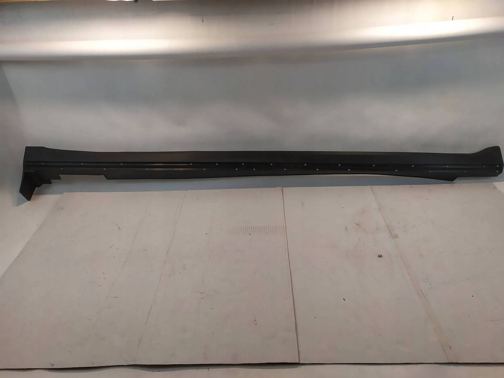 фото №1, Молдинг порог порог правая накладка kia sorento 87752p2000