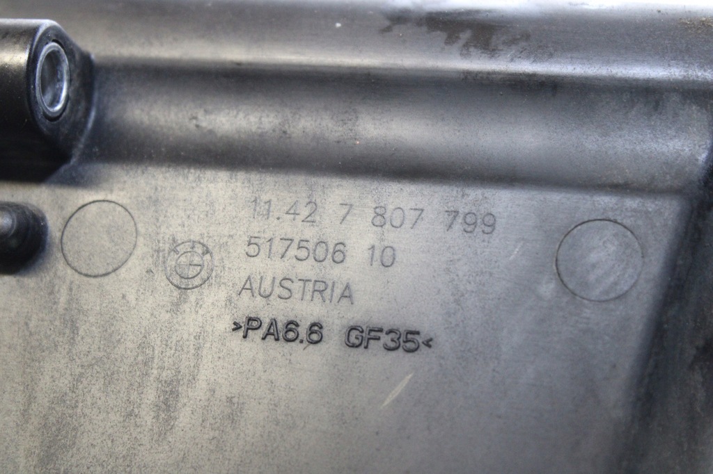 фото №8, Корпус основание масла bmw 3 e90 e91 7807799 320d n47