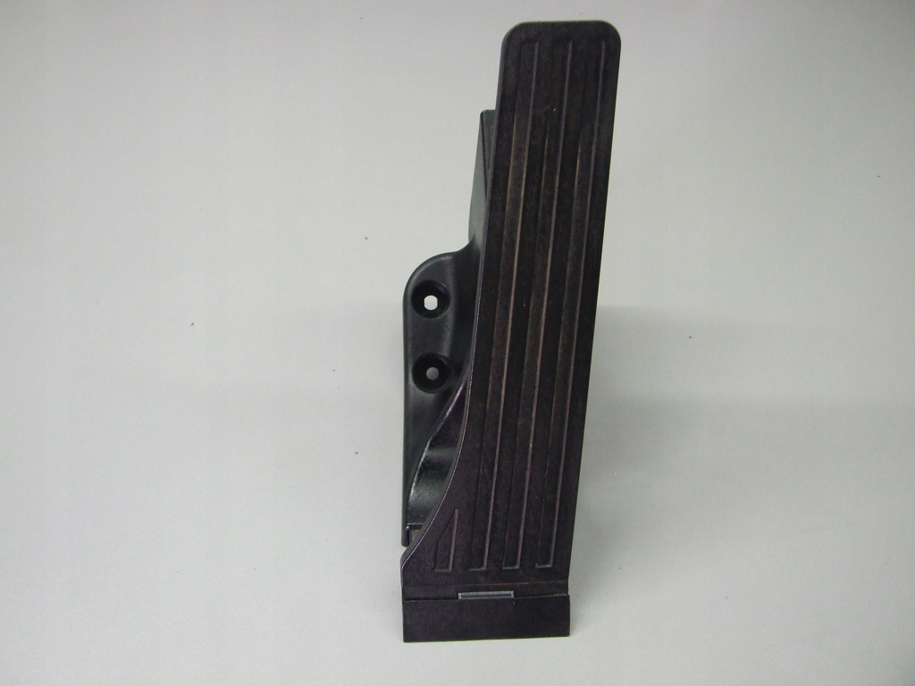 фото №1, Педаль газа mercedes c-klasa w205 2.2cdi 2053000004