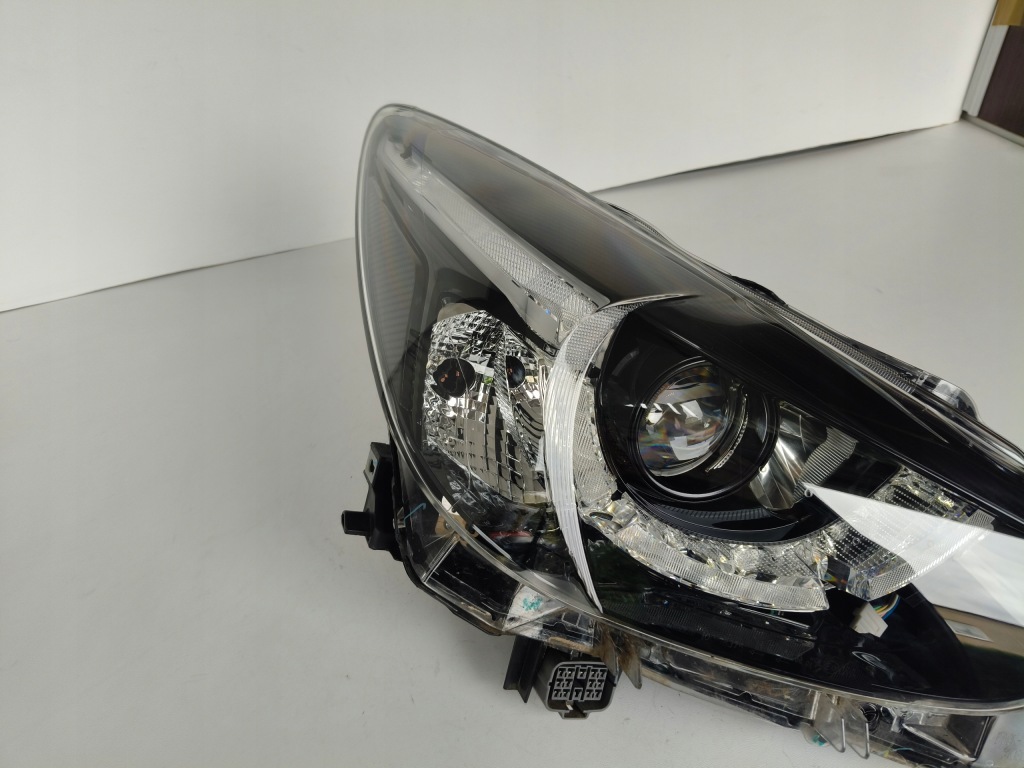 фото №2, Лампа права фара mazda 2 14- full led