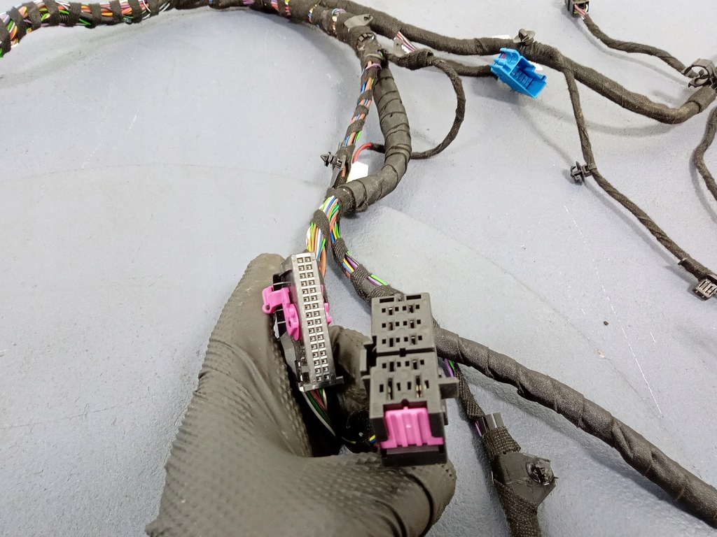 фото №7, Skoda octavia iv hb жгут задняя левый багажник