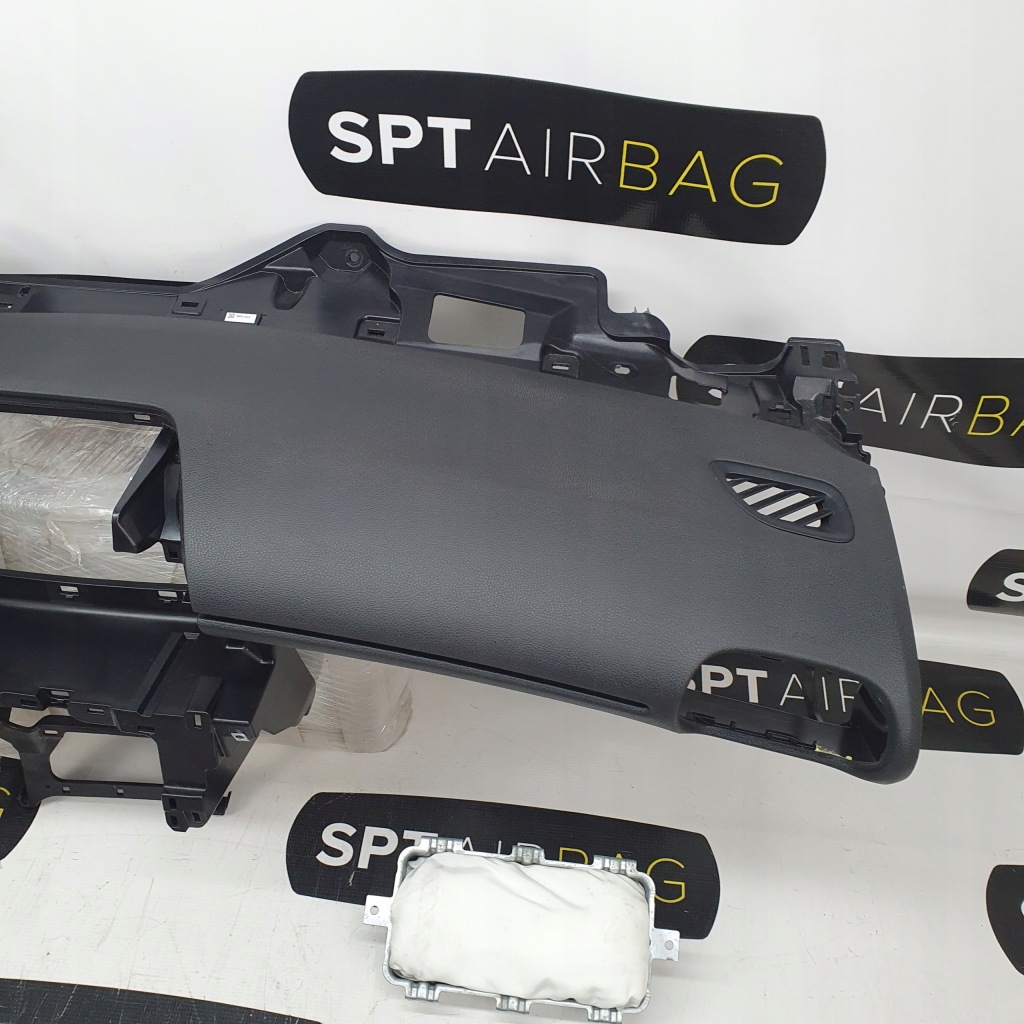 фото №4, Cross приборная панель консоль подушки безопасности ремни подушка безопасности