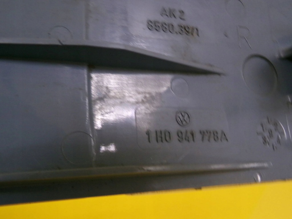 фото №6, Отражатель правый vw golf iii 1h0941778a nr46