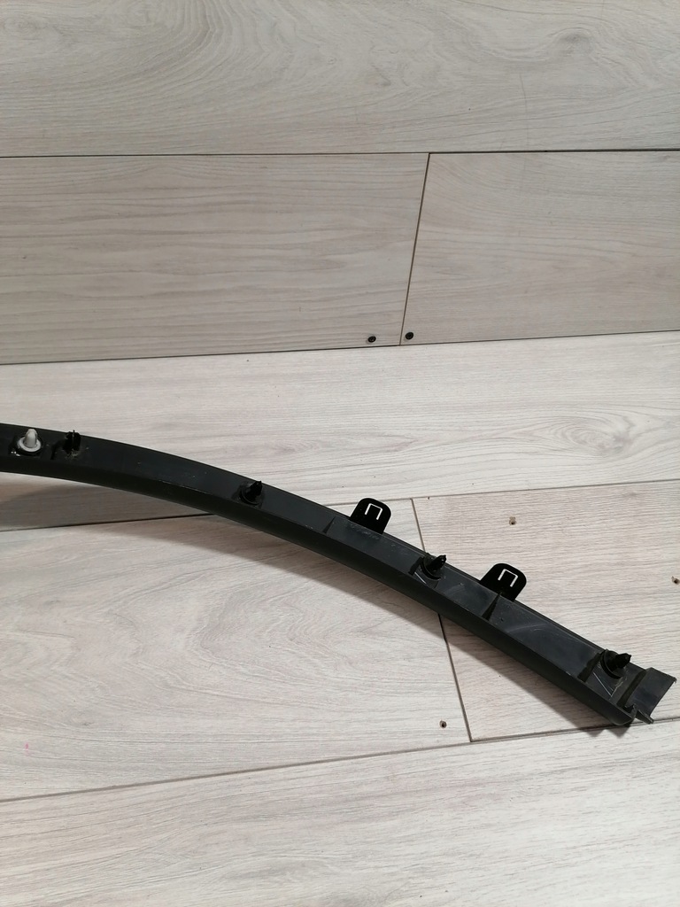 фото №11, Tesla y молдинг крыло правый задняя 1683862-00-a