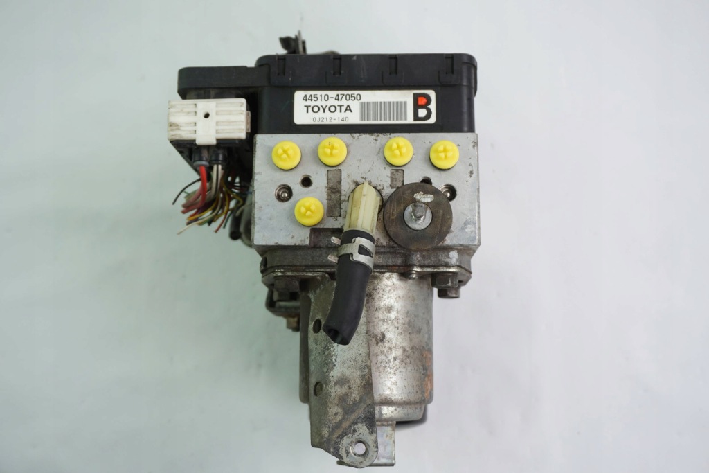 фото №5, Насос abs toyota prius 44510-47050