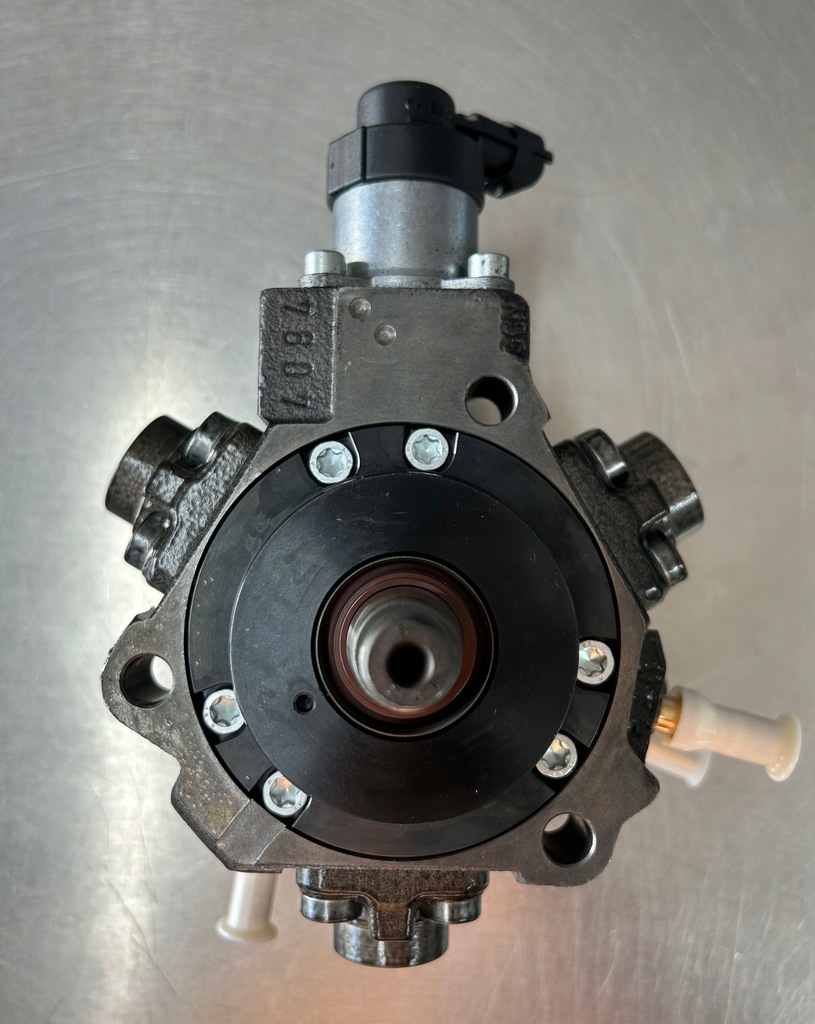 фото №1, Nowa насос упорскування 0445010234 opel renault 2.3 movano master