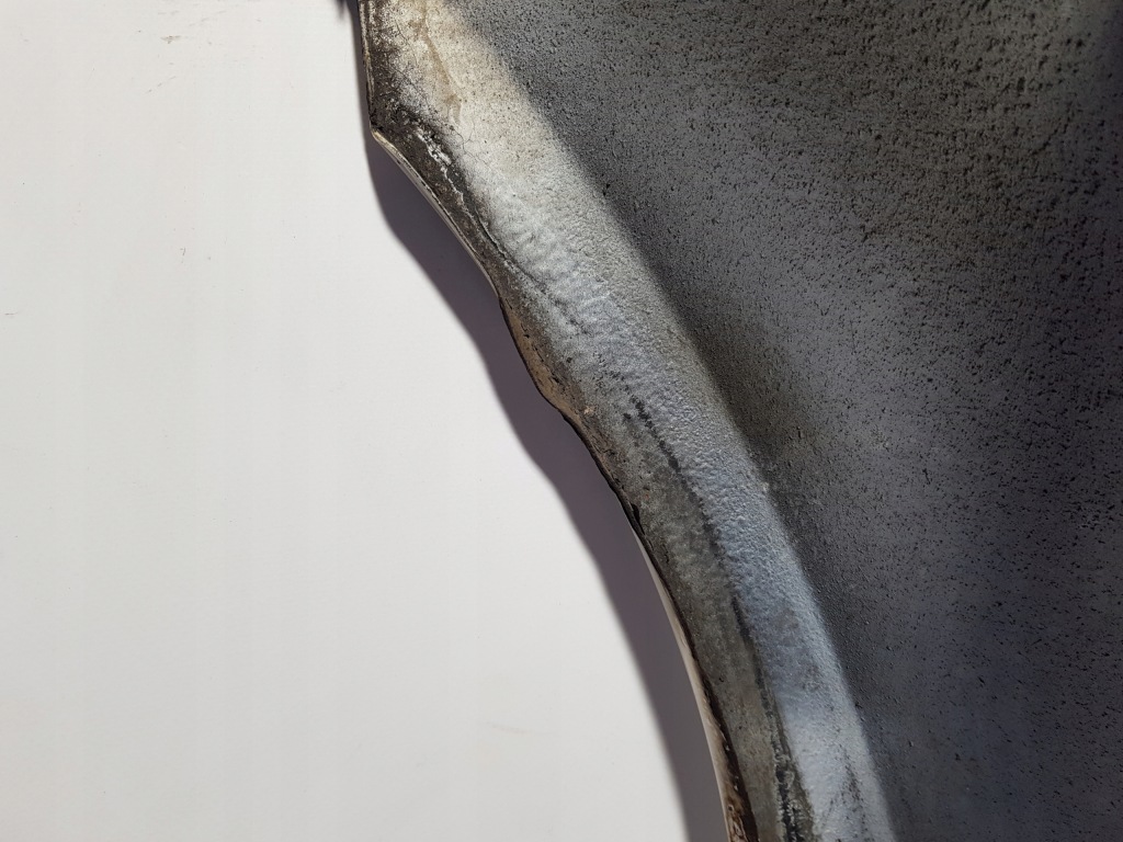 Крыло  правый  перед mercedes cls w219 Оригинал