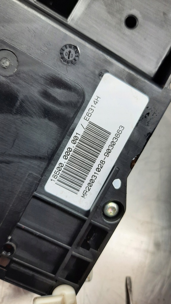 фото №5, Коробка запобіжників e6314h bmw e46 1.8b 03r