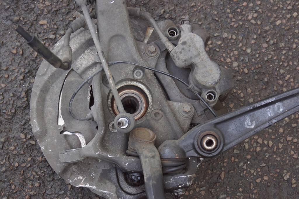 фото №8, Поворотний кулак амортизаторна стійка правий перед bmw x5 e70 3.0d