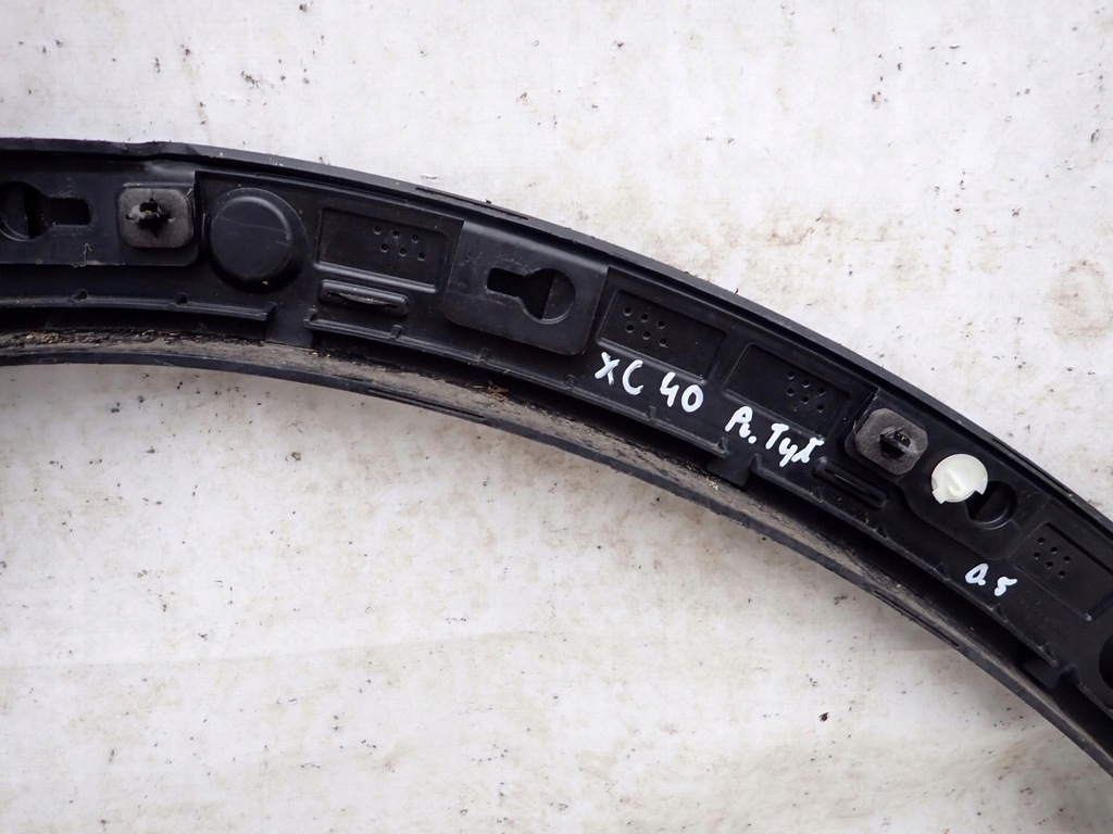 фото №10, Volvo xc40 17- молдинг накладка правый задняя