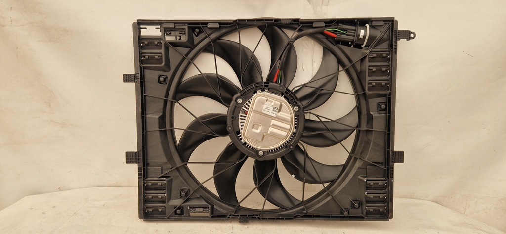 фото №12, Mercedes amg 1000w вентилятор радиатора