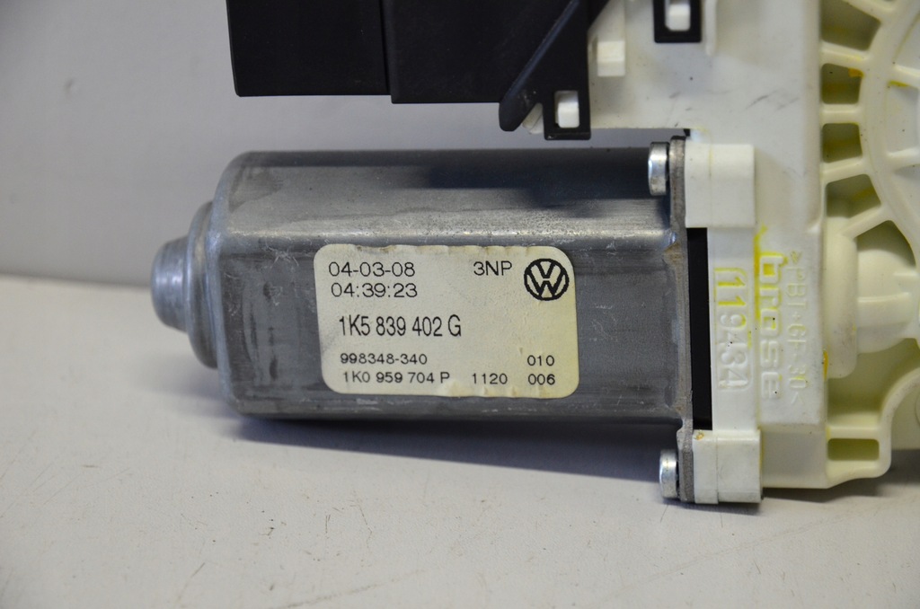 фото №16, Vw jetta 1k двигатели дверь 1k5837401aj 402aj