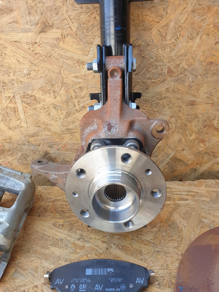 фото №5, Renault trafic iii поворотний кулак правий перед 1.6 dci