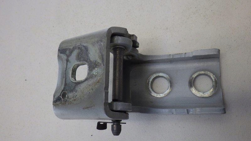 фото №1, Петля дверь левый перед верхний citroen ds5