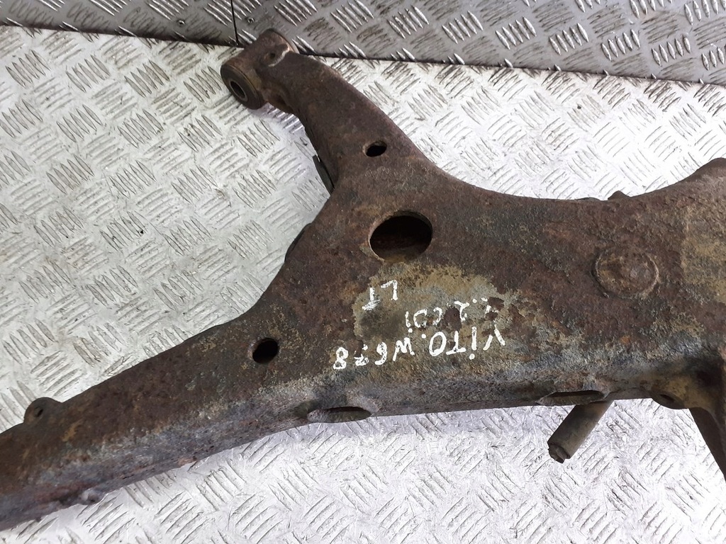 фото №6, Поворотний кулак важіль лівий задня mercedes vito i w638