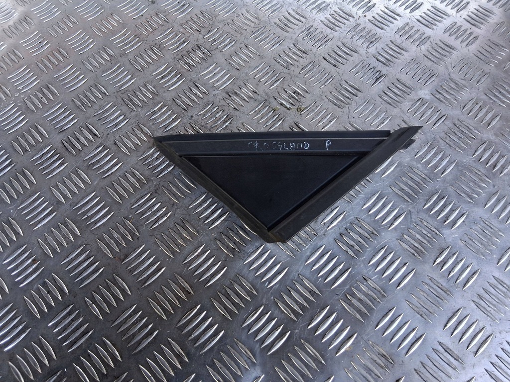 фото №1, Opel crossland x 2020r трикутник os тент крила правий права