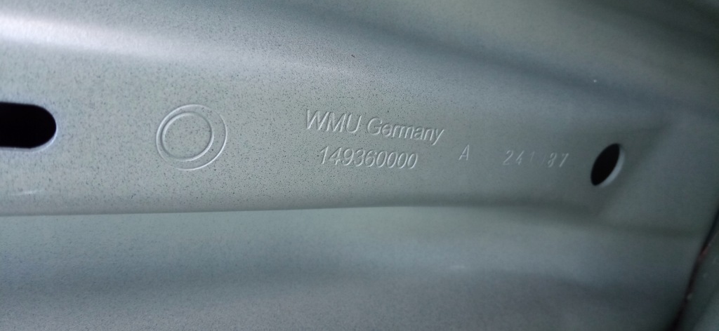 Tesla model y my 20- дверь правый  задняя правое  задняя 1493598-00-b Недорого