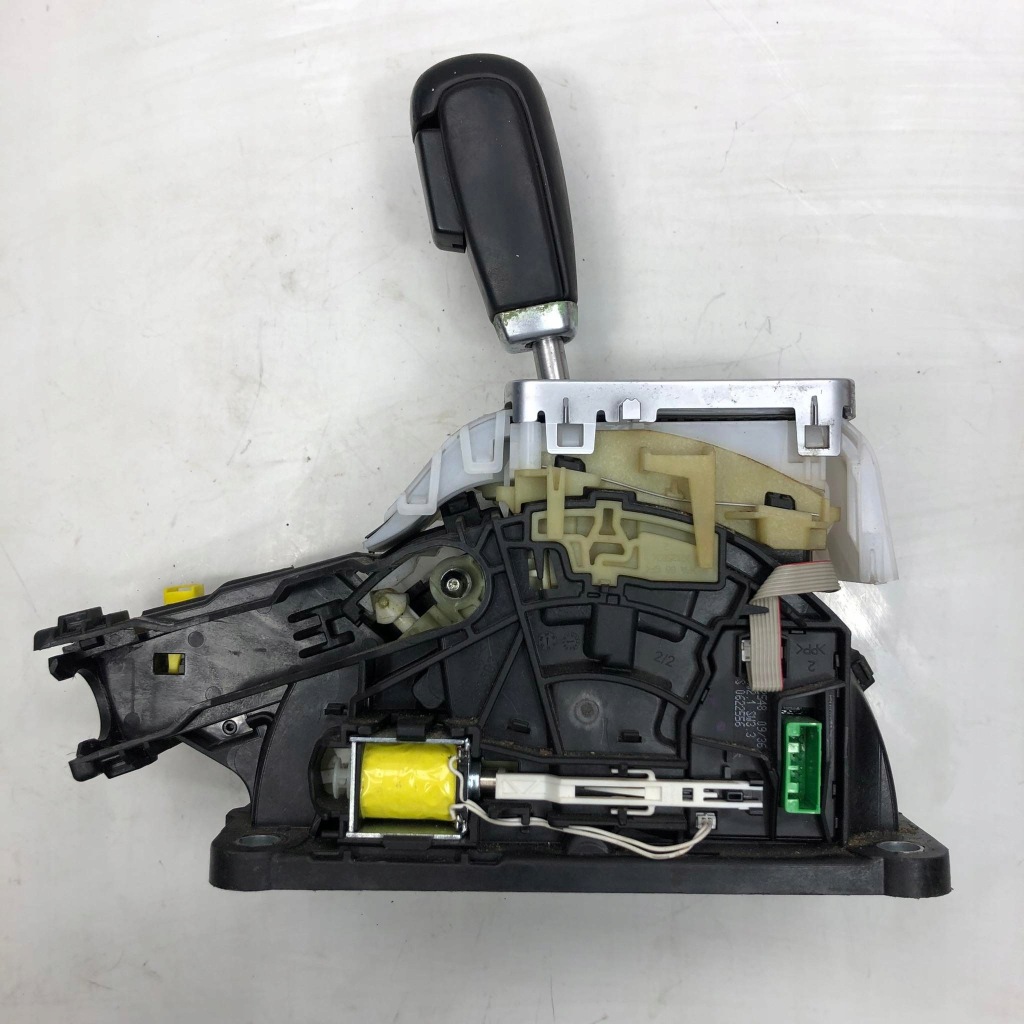 фото №1, Домкрат выборщик переключения передач автоматическая коробка передач v70 iii