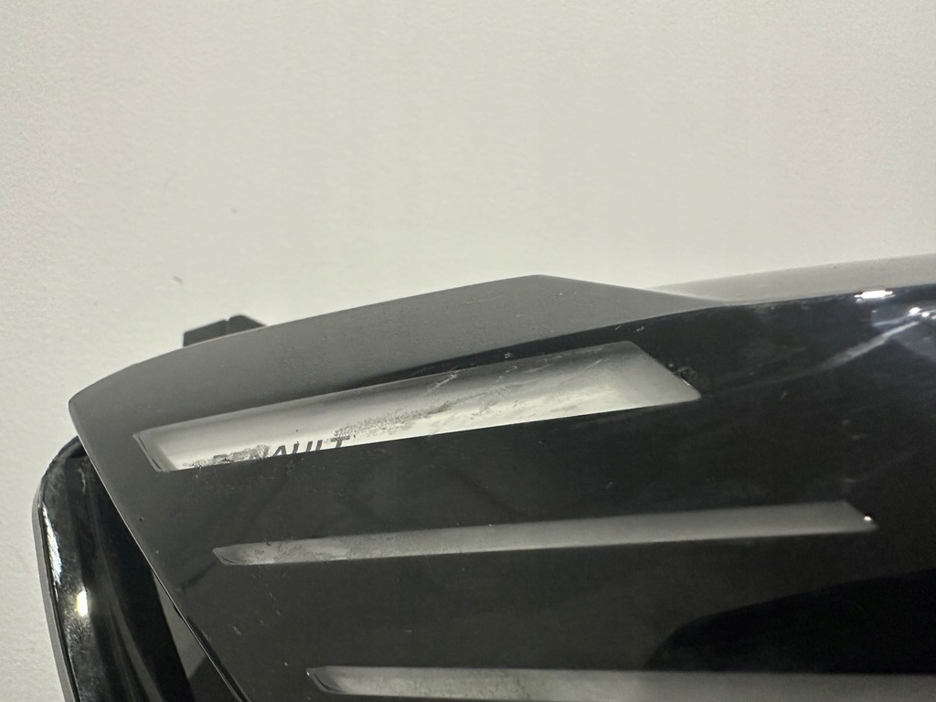 фото №7, Renault megane v e-tech лампа правая europa 260102443r