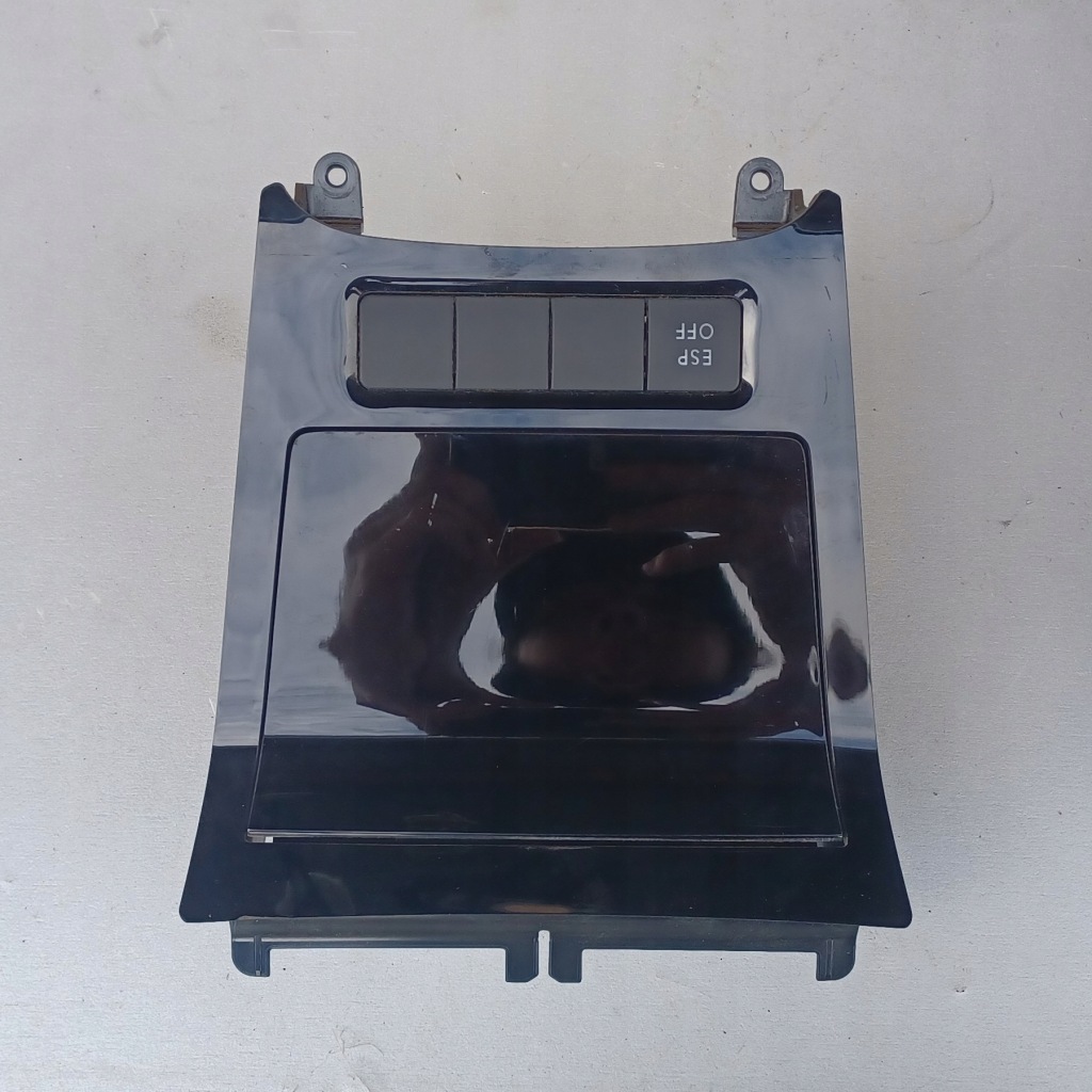 фото №1, Vw golf v попільничка бардачок перед 1k0857961