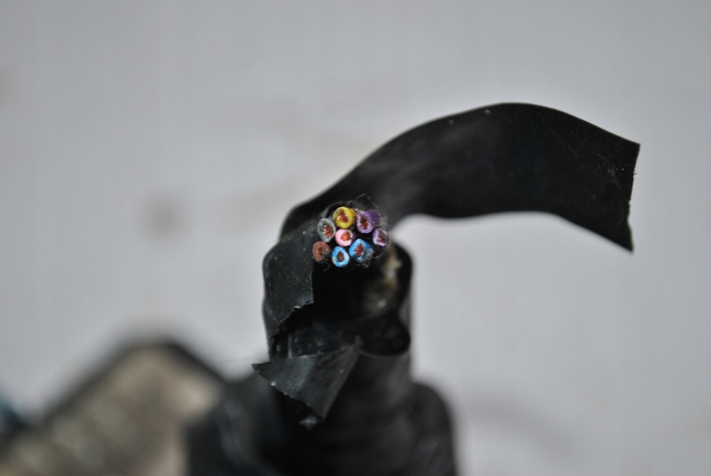 фото №10, Замок дверь правый перед volvo v70 ii 7 pin