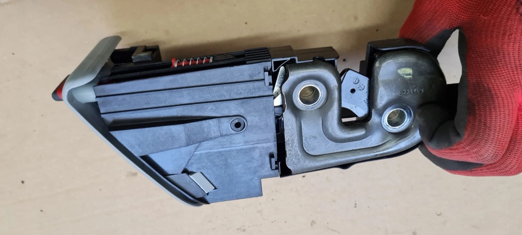 A7 4g замок защёлка сиденье спинка левое  задняя a6 c7 4g Доставка