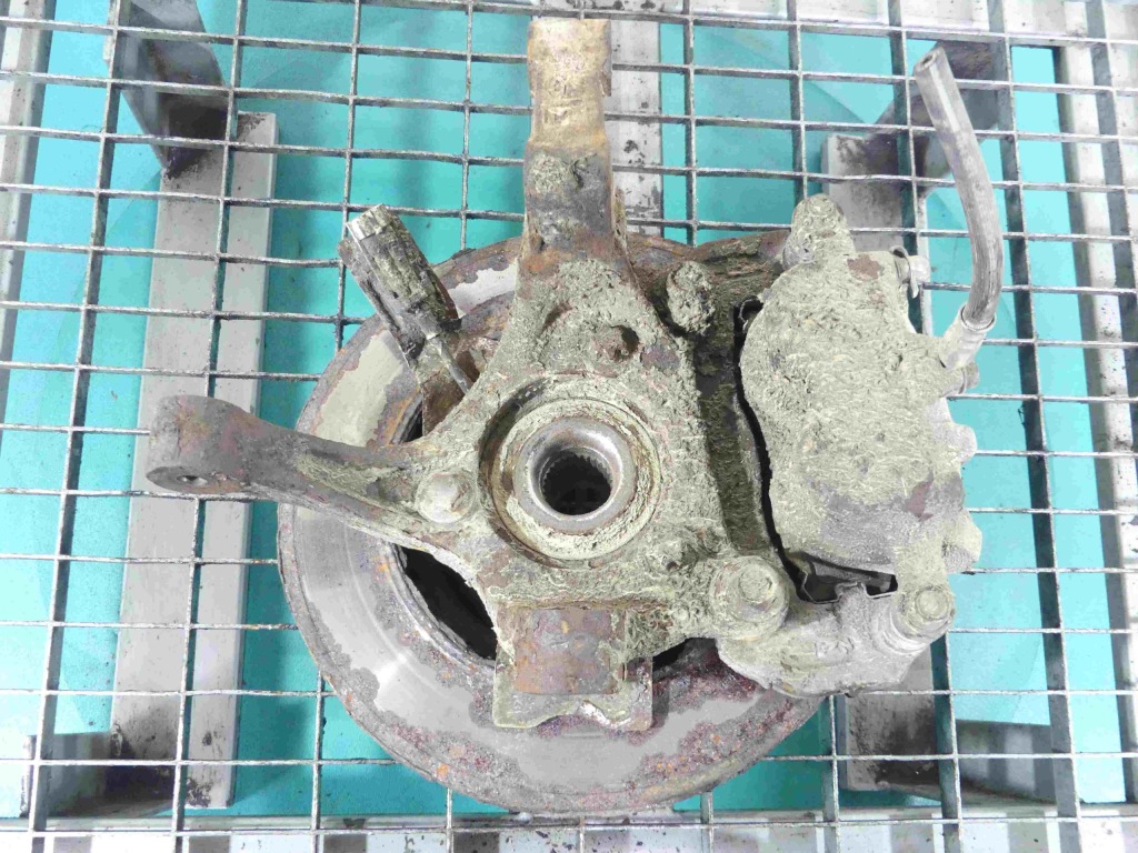 фото №2, Поворотный кулак левая ступица перед chevrolet captiva 4x4