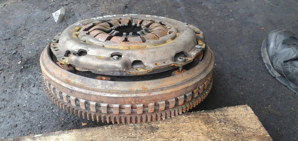 фото №9, Комплект сцепление прижим двухмассовый маховик 1.5 dci nissan qashqai j10 8200450217