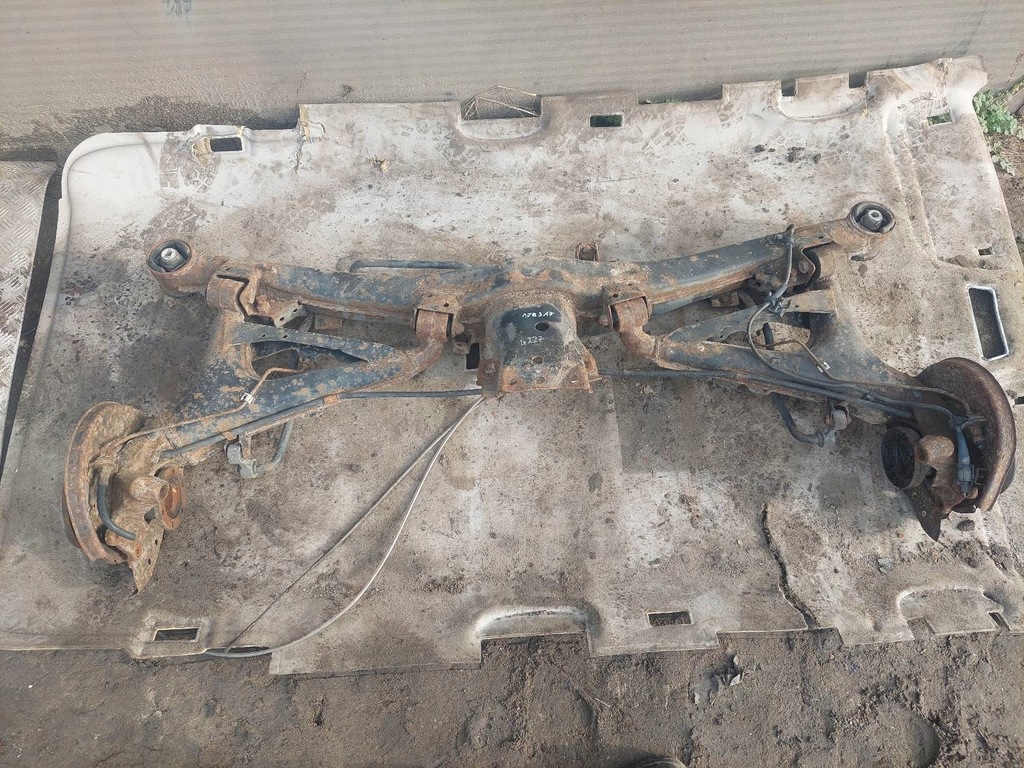 фото №1, Балка oś подвеска задняя bmw e34 520i рычаг задняя bmw e34