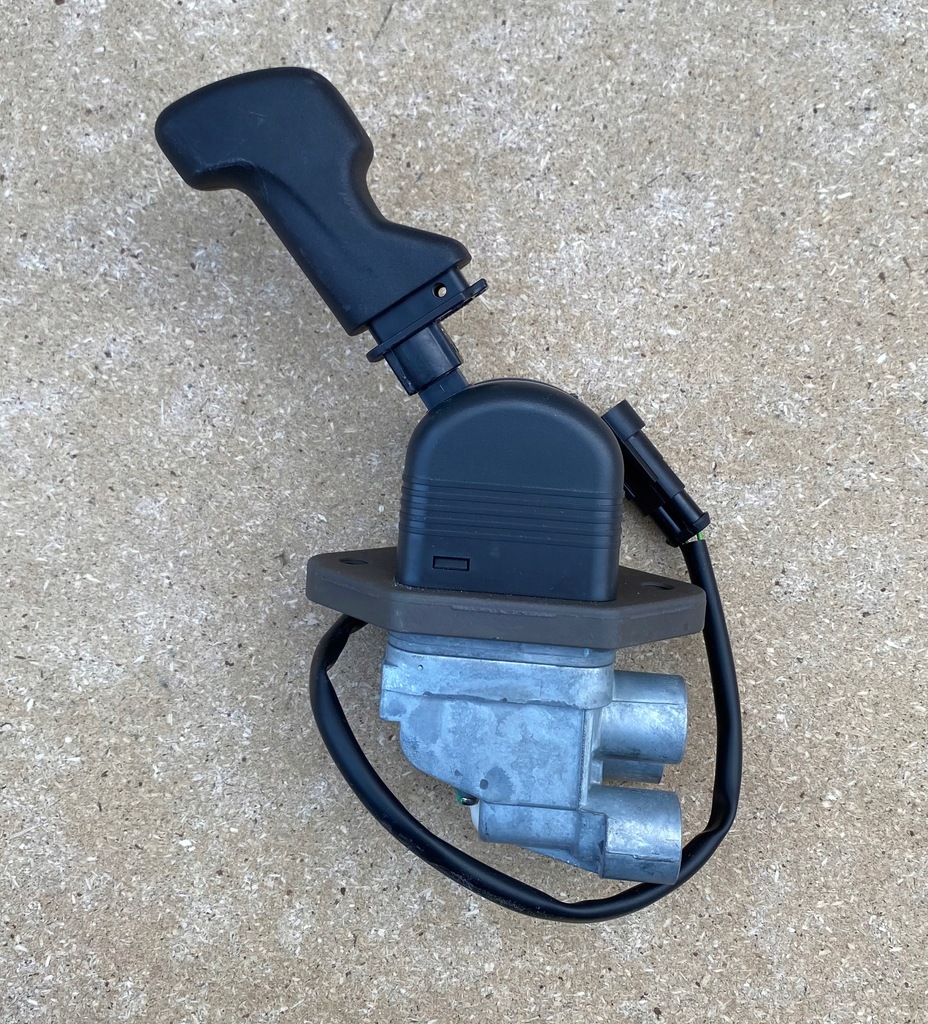 фото №1, Клапан тормоза рычаг iveco eurocargo