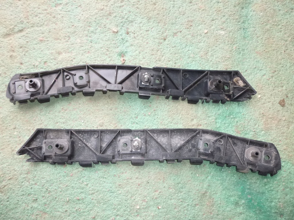 фото №2, Ford escape направляющая бампер задняя