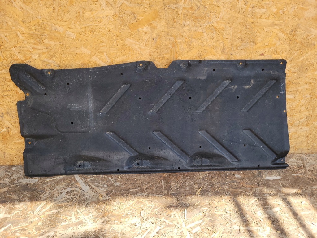 Купить Mercedes gla w156- накладка нижняя под двигатель