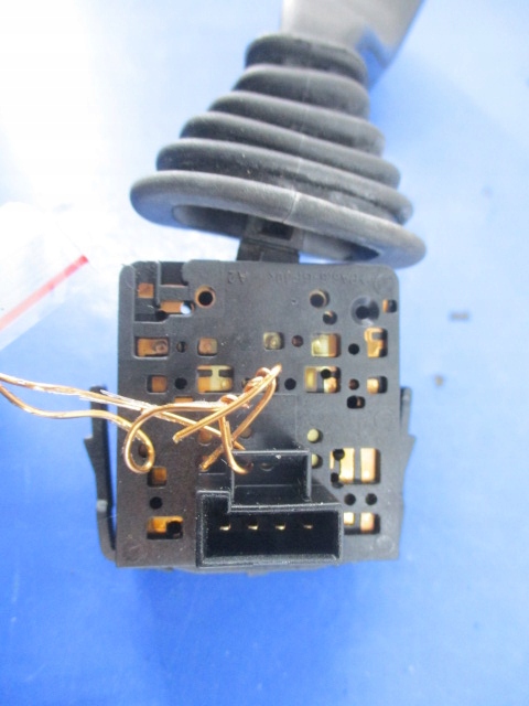 фото №5, Corsa c перемикач комбінований 09185413