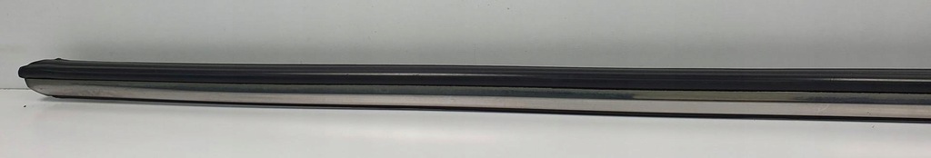 фото №4, Молдинг декоративная крыла левый перед mercedes w115 w114