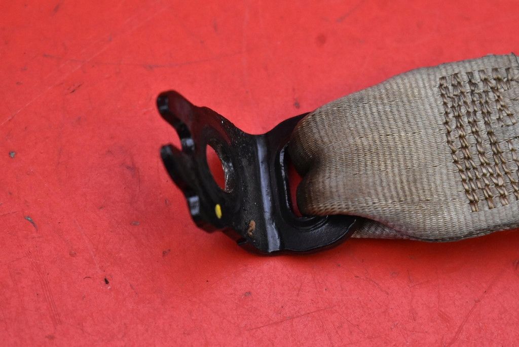 Ремінь безпеки лівий задній eu dm51r611b68ae ford c-max mk2 15-19 Доставка