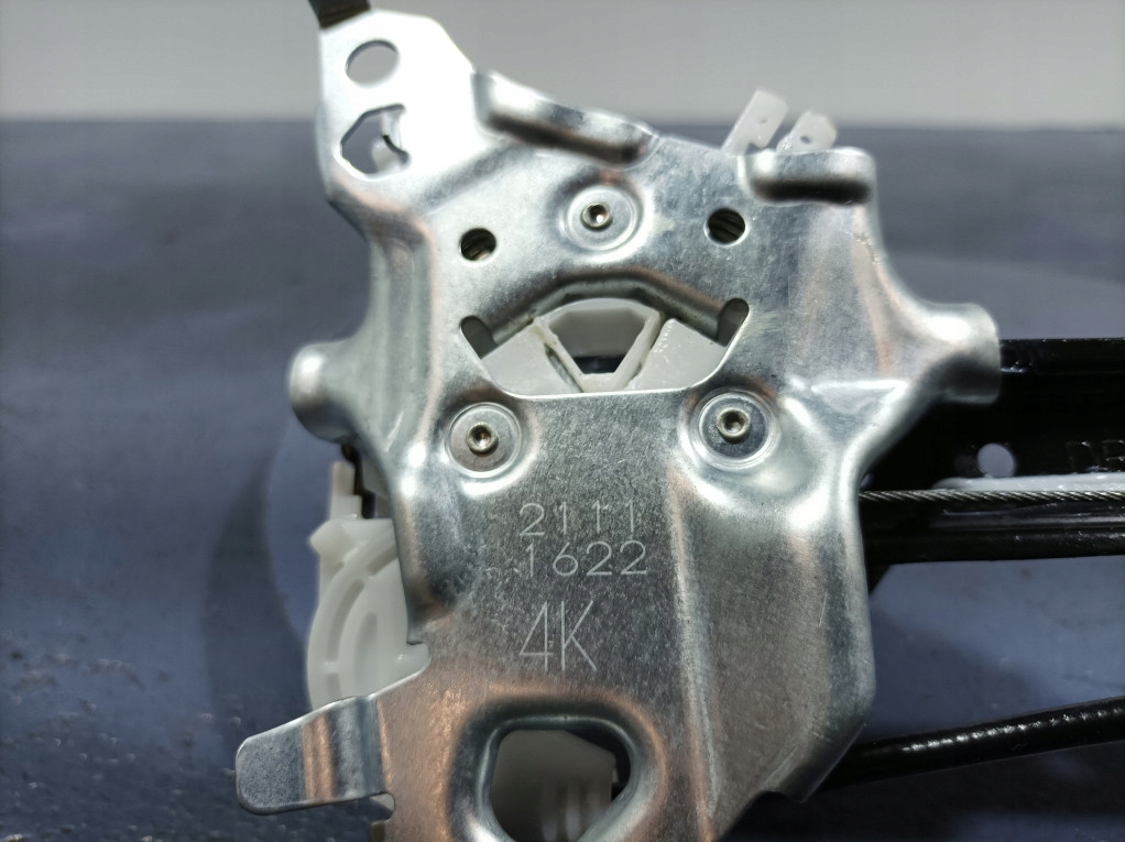 Lexus ux 250h підйомник скло задній задній лівий 85720-76030 в Україні