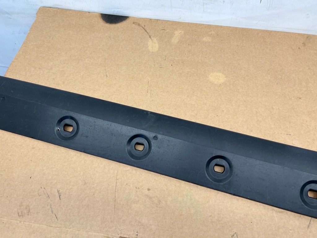 фото №7, Porsche оригинальный номер 99150459501 молдинг порог