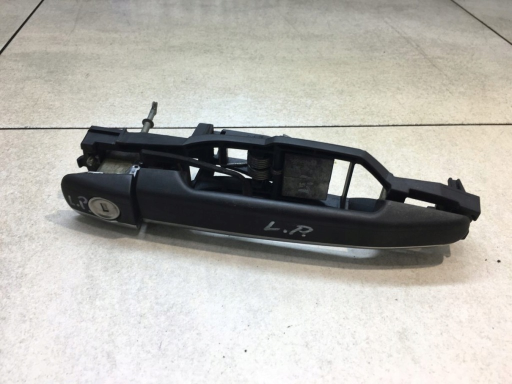 Купити Ручка зовнішня лівий перед mercedes ml w163