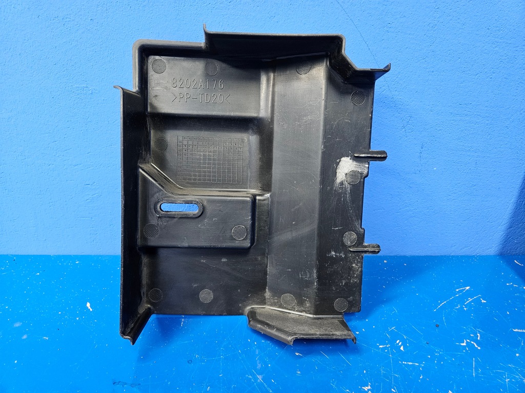 фото №6, Кронштейн основание аккумулятор mitsubishi i-miev citroen c-zero peugeot ion