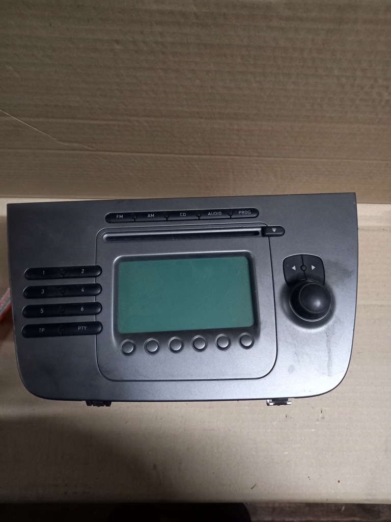 фото №1, Seat радиопроигрыватель 5p1035152