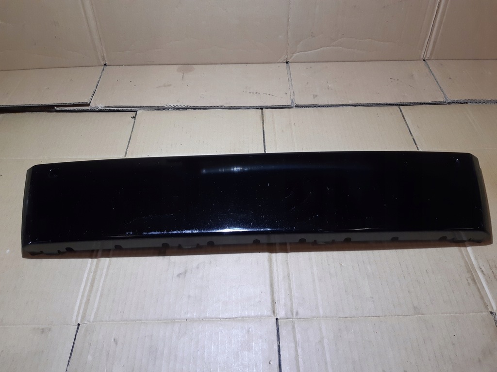 фото №1, Audi q5 8r підкладка pod номерний знак рамка молдинг 8r0807287b