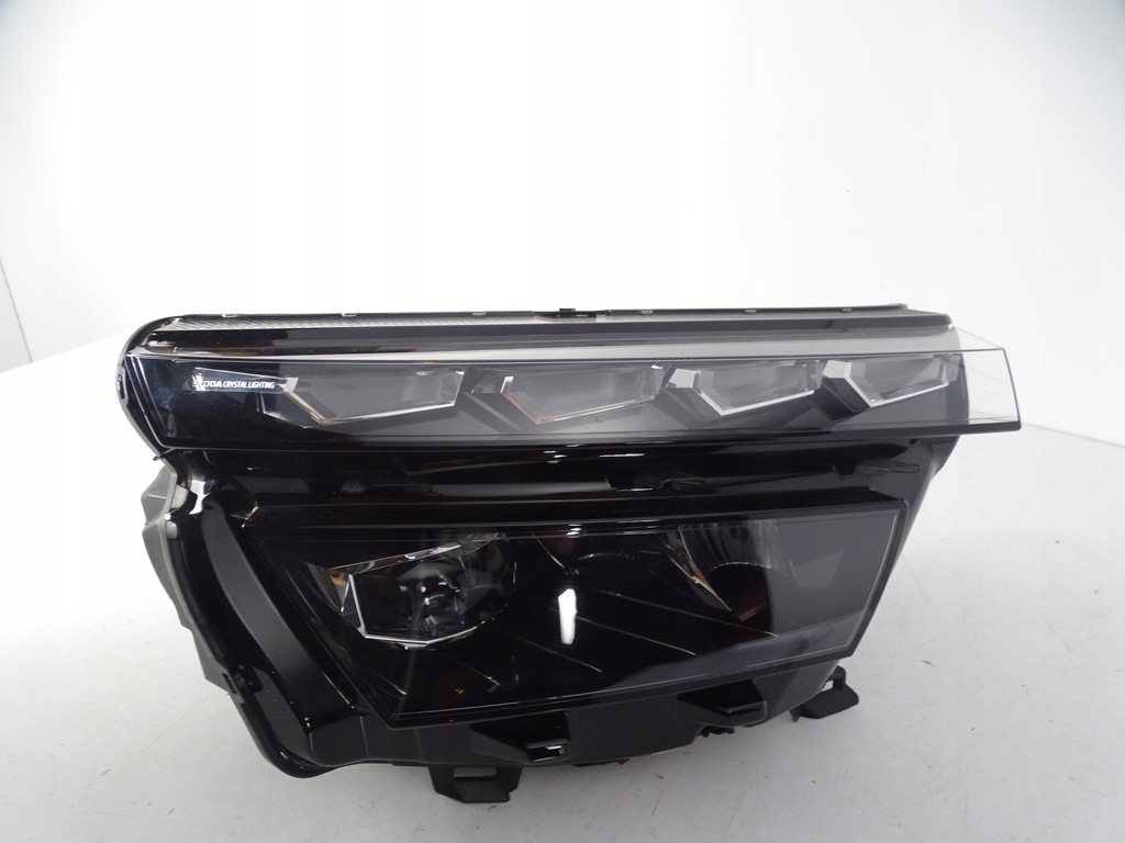 фото №1, Лампа перед передняя правая skoda kamiq full led