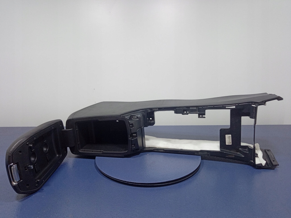 фото №6, Kia sorento ii туннель средний бардачок