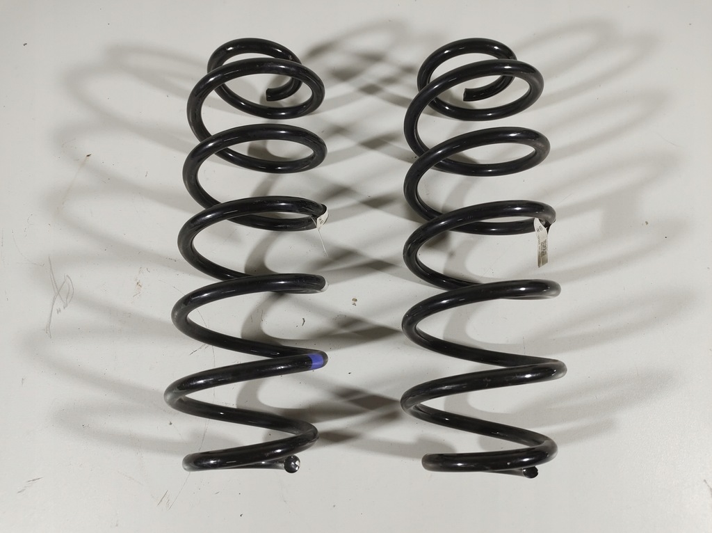 фото №1, Kia stonic 17- пружины задняя