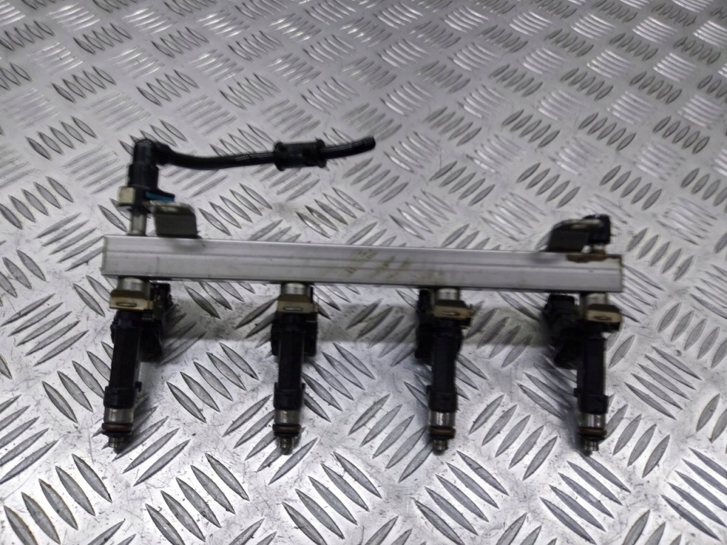 фото №1, Молдинг упорскування opel corsa d 1.2 55562558 0280151239