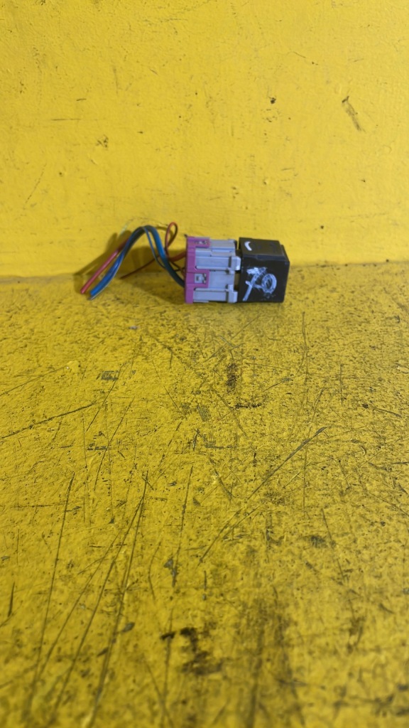 фото №1, Skoda fabia ii - реле - 8k0951253