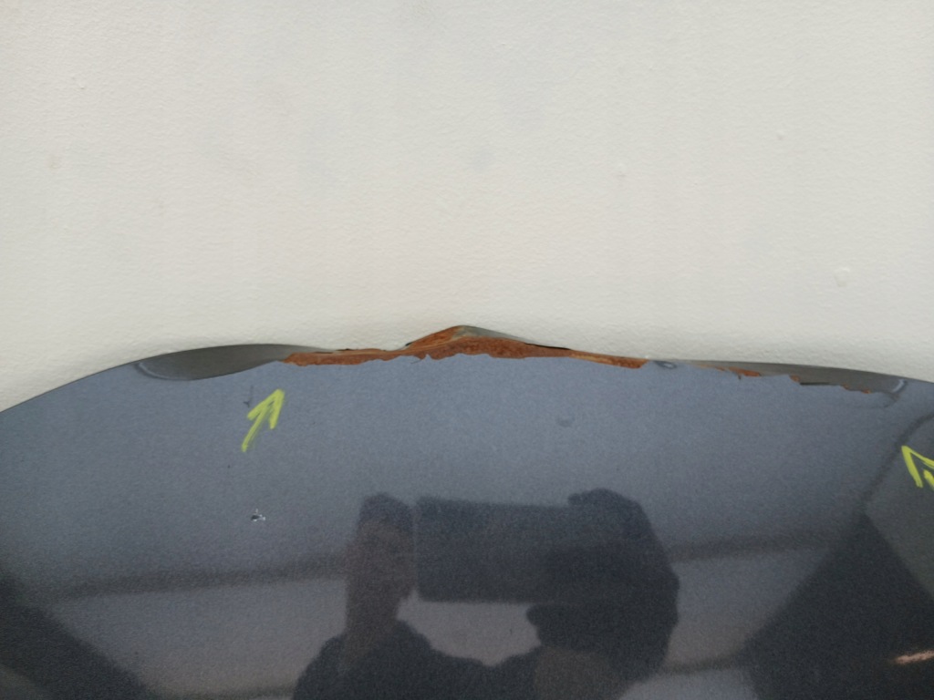 Toyota corolla e16 2013- капот крышка двигателя Доставка