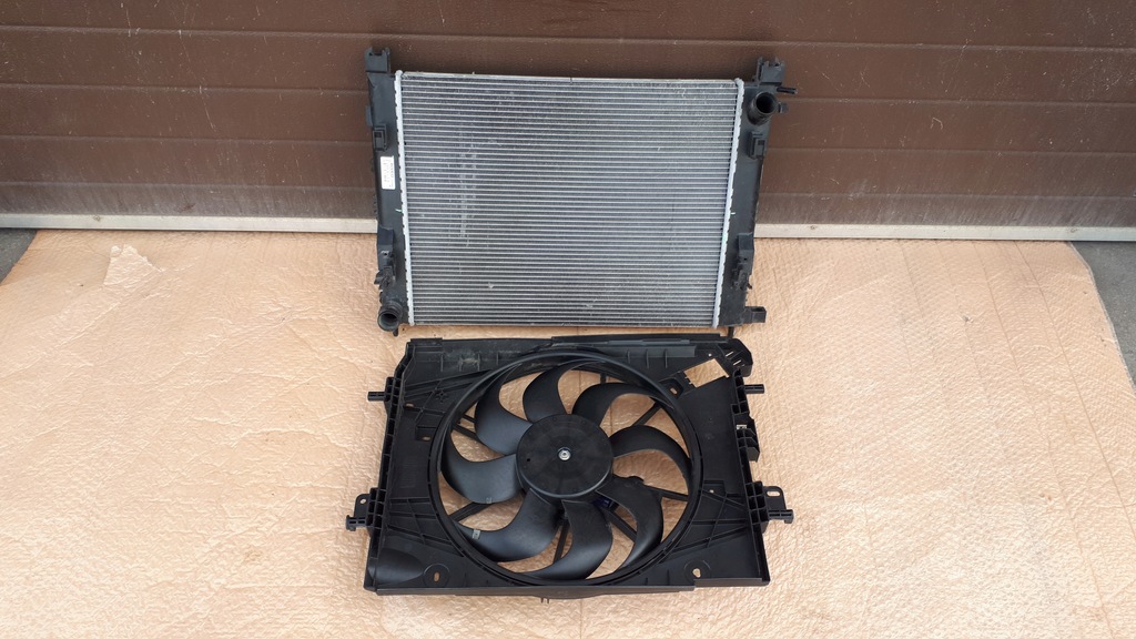 фото №1, Sandero ii logan ii радиатор комплект 21410b680a